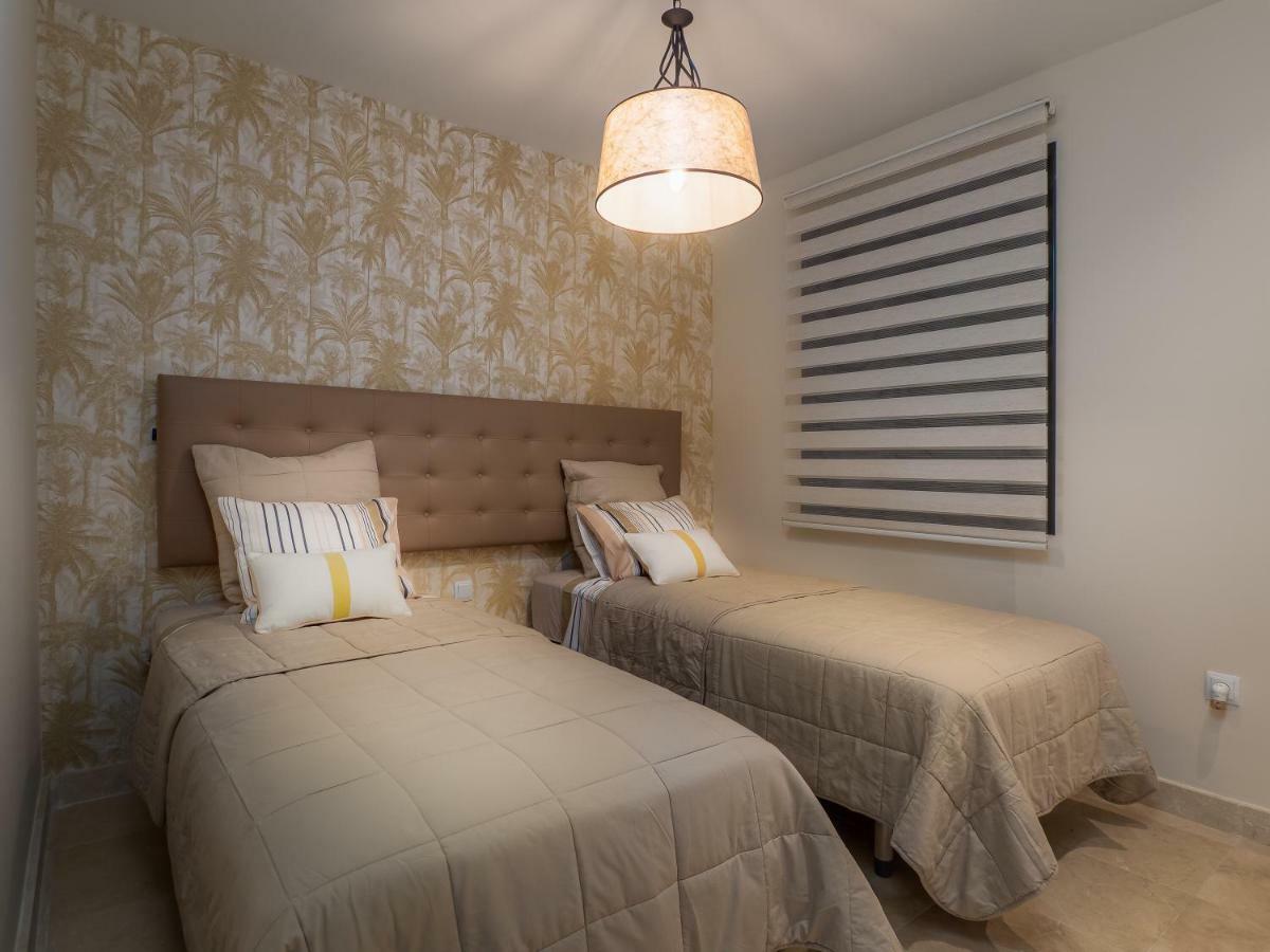 Amazing Two Bedroom Apartment In Los Flamingos, Marbella Estepona Exterior photo