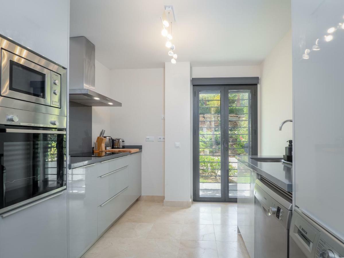 Amazing Two Bedroom Apartment In Los Flamingos, Marbella Estepona Exterior photo