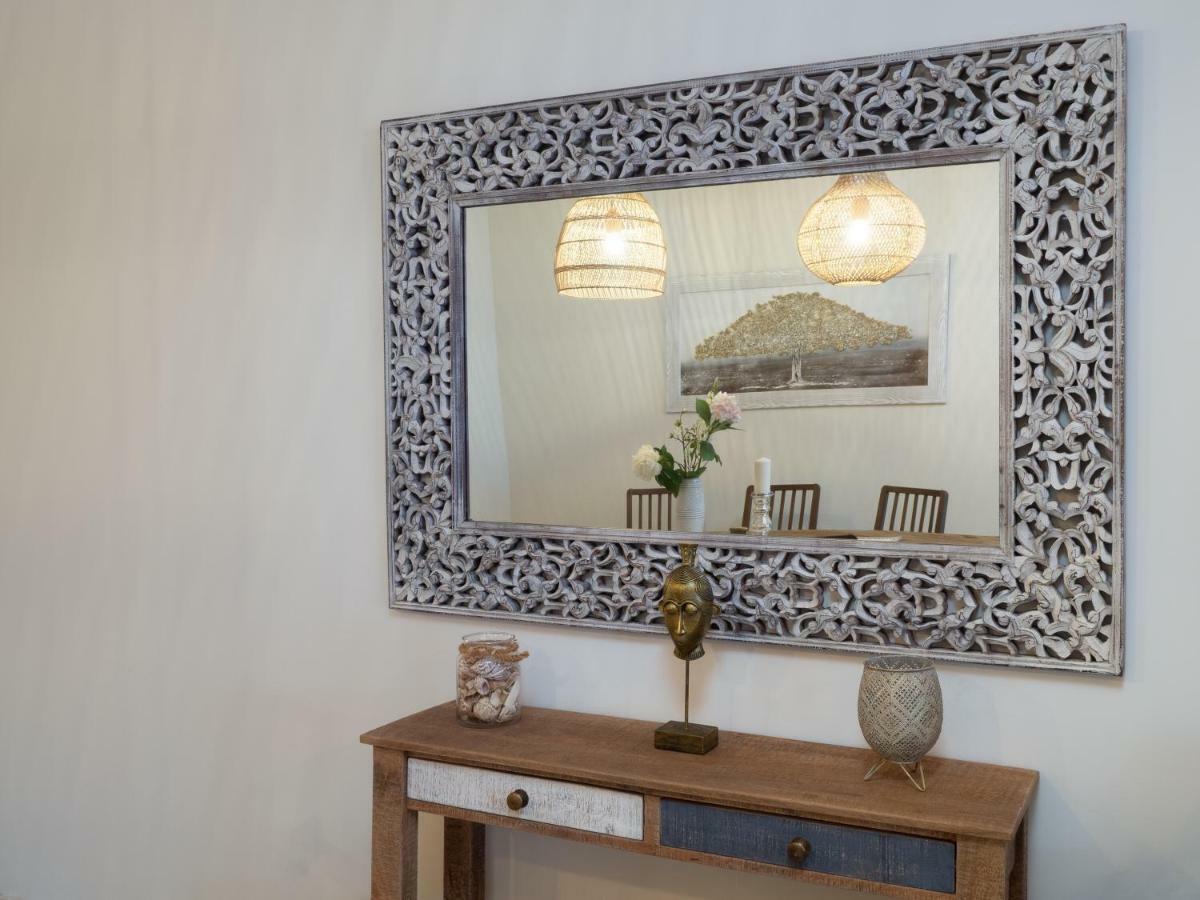 Amazing Two Bedroom Apartment In Los Flamingos, Marbella Estepona Exterior photo